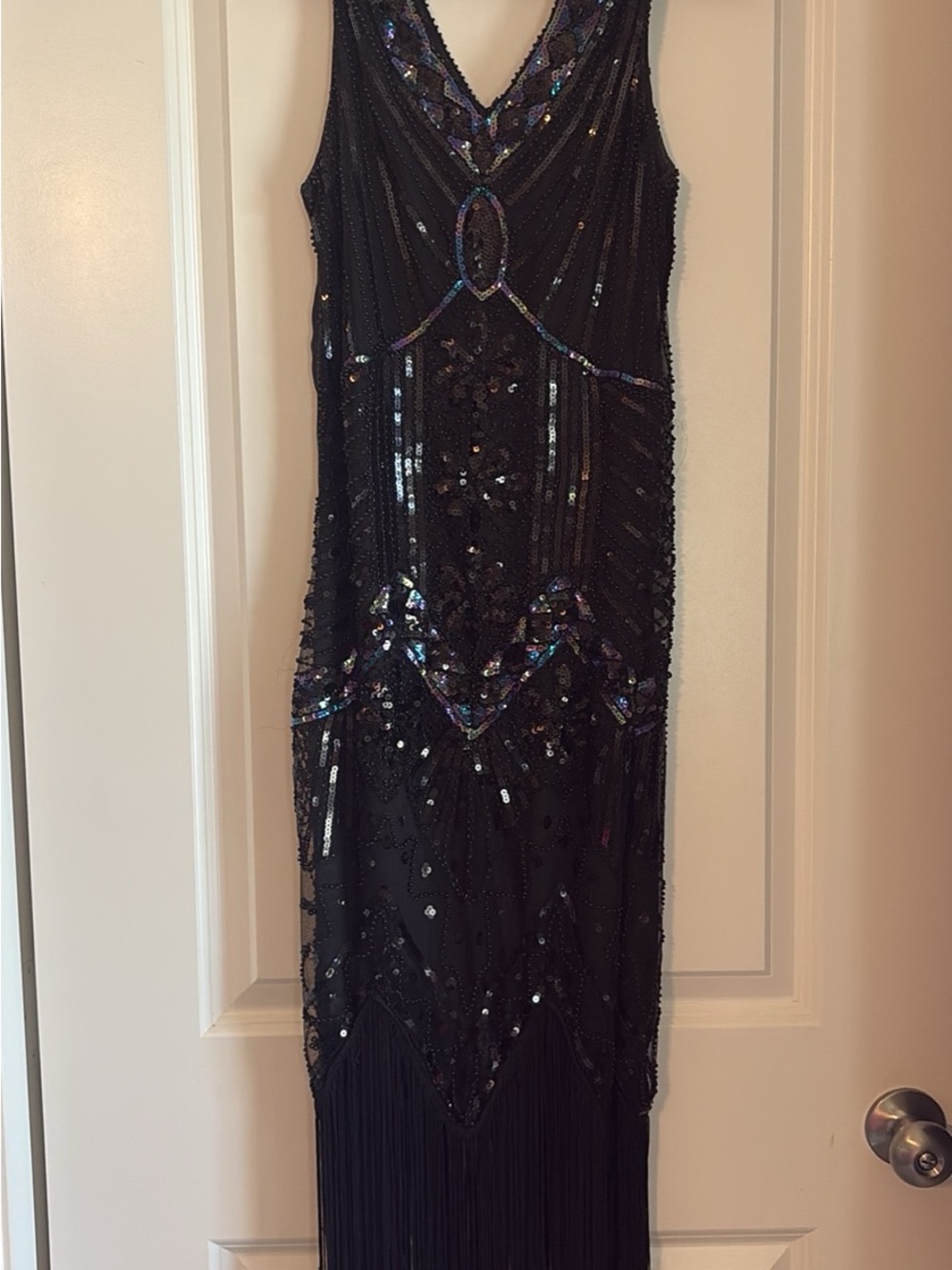 Black Sequined V-Neck flapper dress